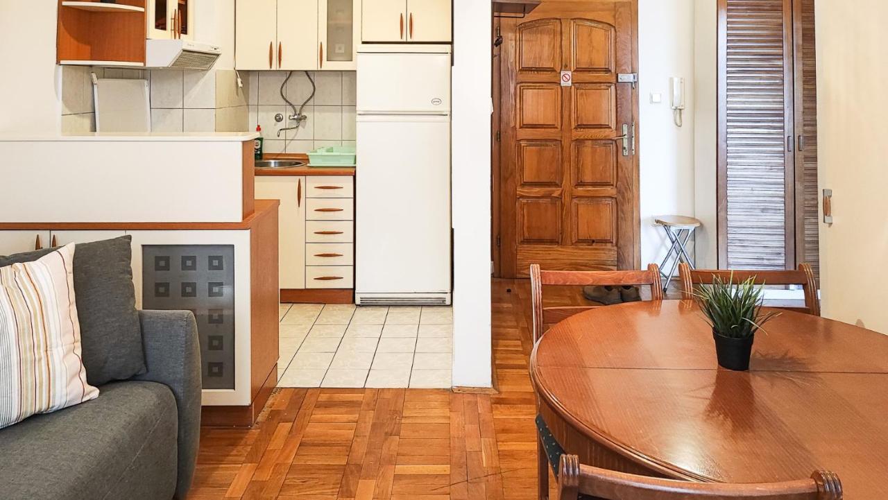 Filinhome La Gala Novi Sad Bagian luar foto