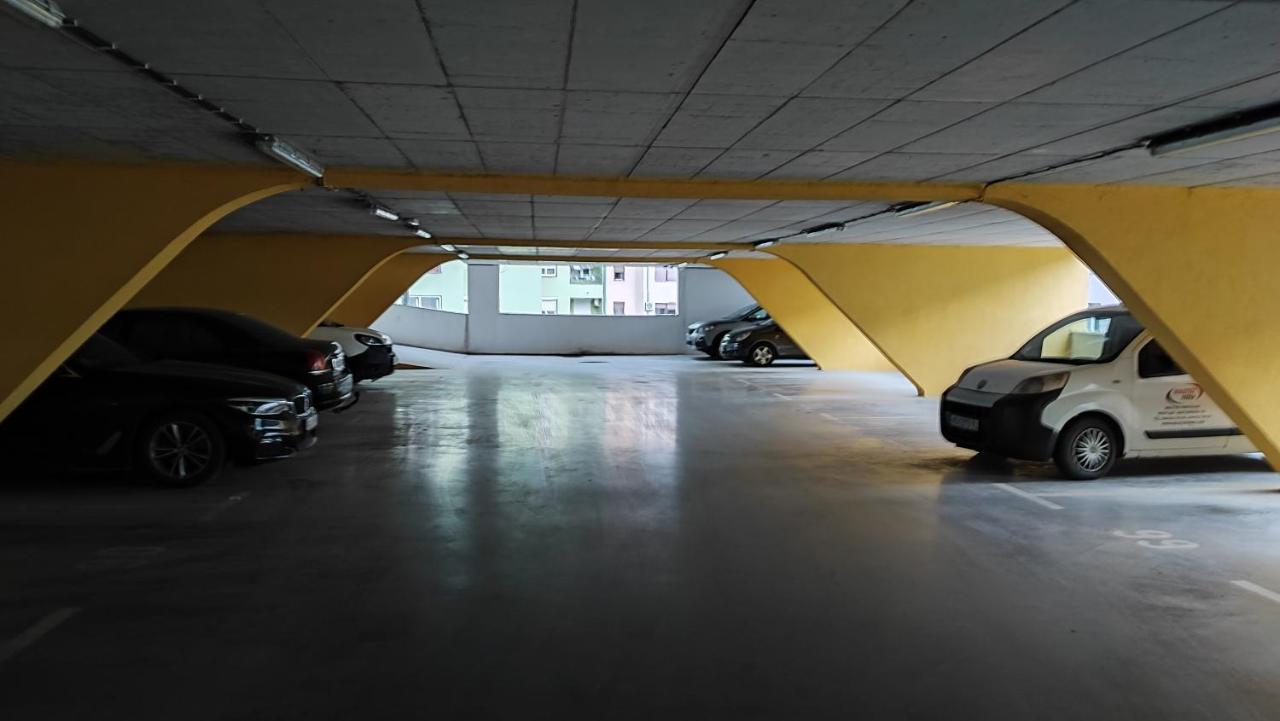 Filinhome La Gala Novi Sad Bagian luar foto